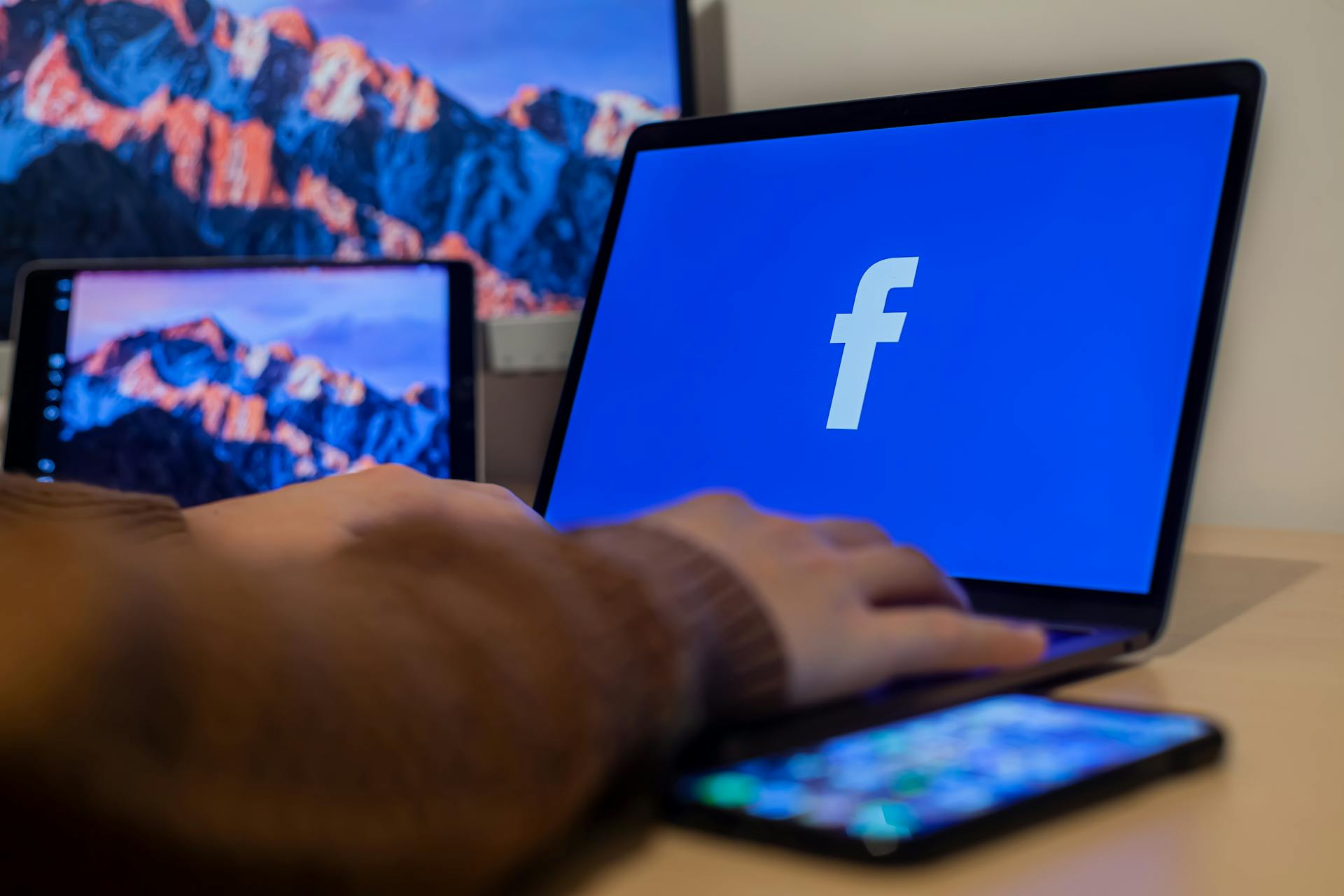 Unleashing the Potential of Facebook Video Downloading Software